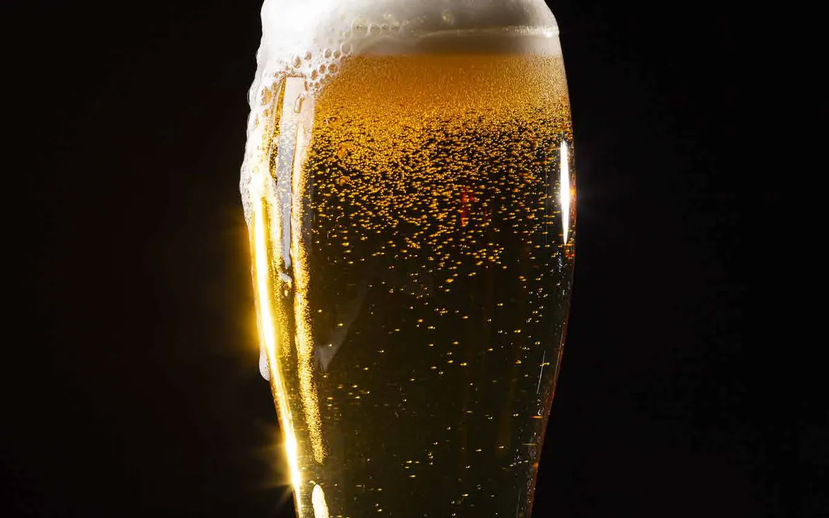 Una pinta de cerveza tirada